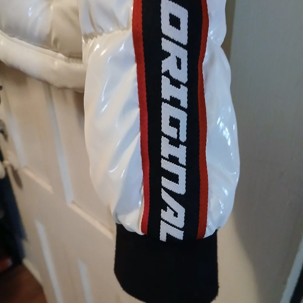 Rockstar White and Red Puffer Jacket - Picture 5 of 7